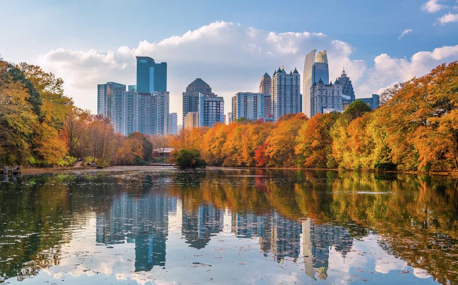 Atlanta, Georgia Piedmont Park showing the city