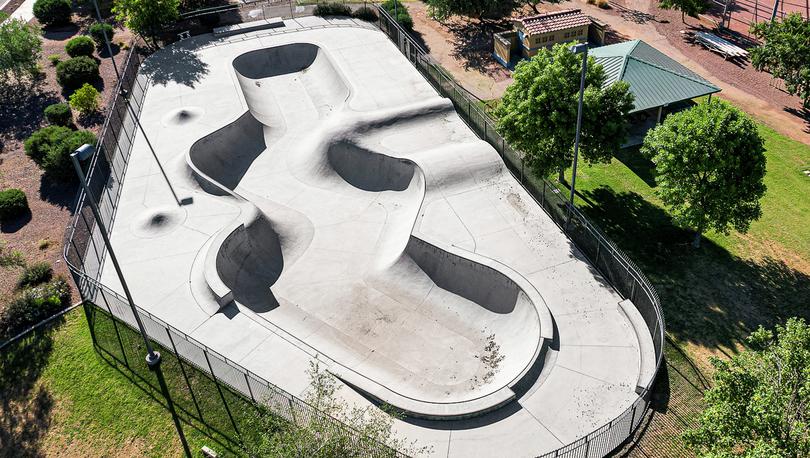 Fun skate park, perfect for testing out new tricks and kick-flips. 