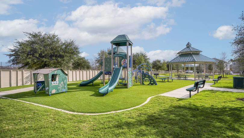 Small park located in the 1A section of Luckey Ranch.