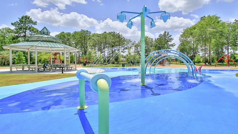 Pinewood Park with Splashpad and Pavilion