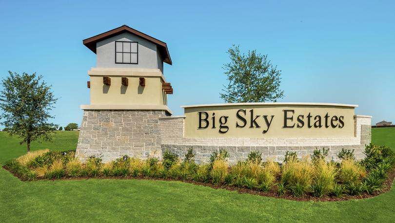 The entry monument at Big Sky Estates in Ponder, Texas.