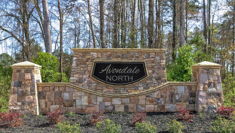 Avondale North community welcomes you in with a beautiful monument 