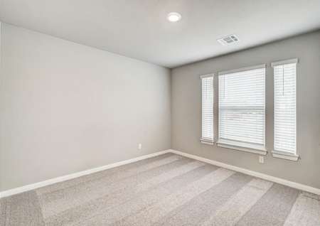 Spacious master bedroom with a great, light ambiance.