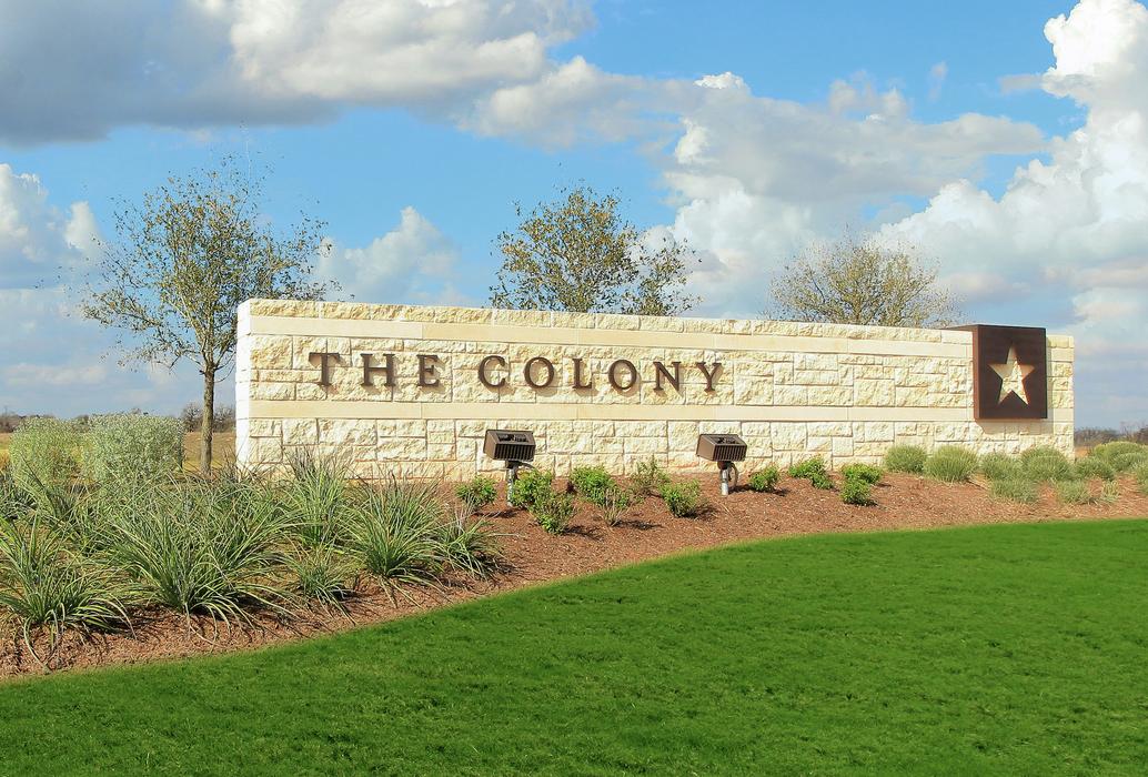 Monument at The Colony.